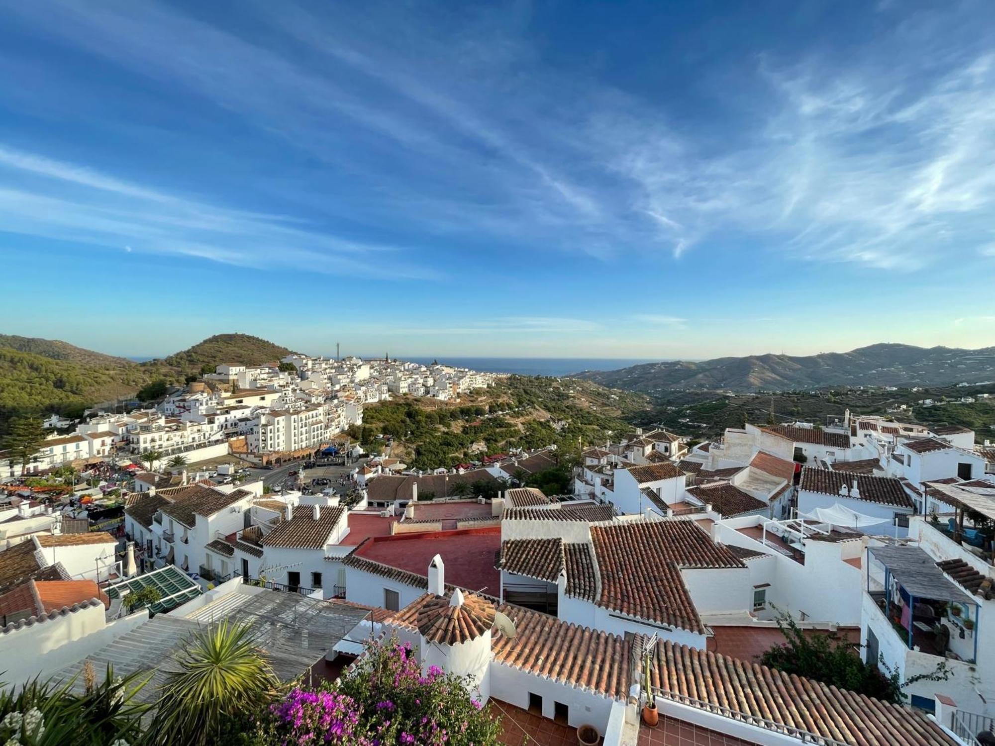 Los Nidos Apartments, Frigiliana Buitenkant foto