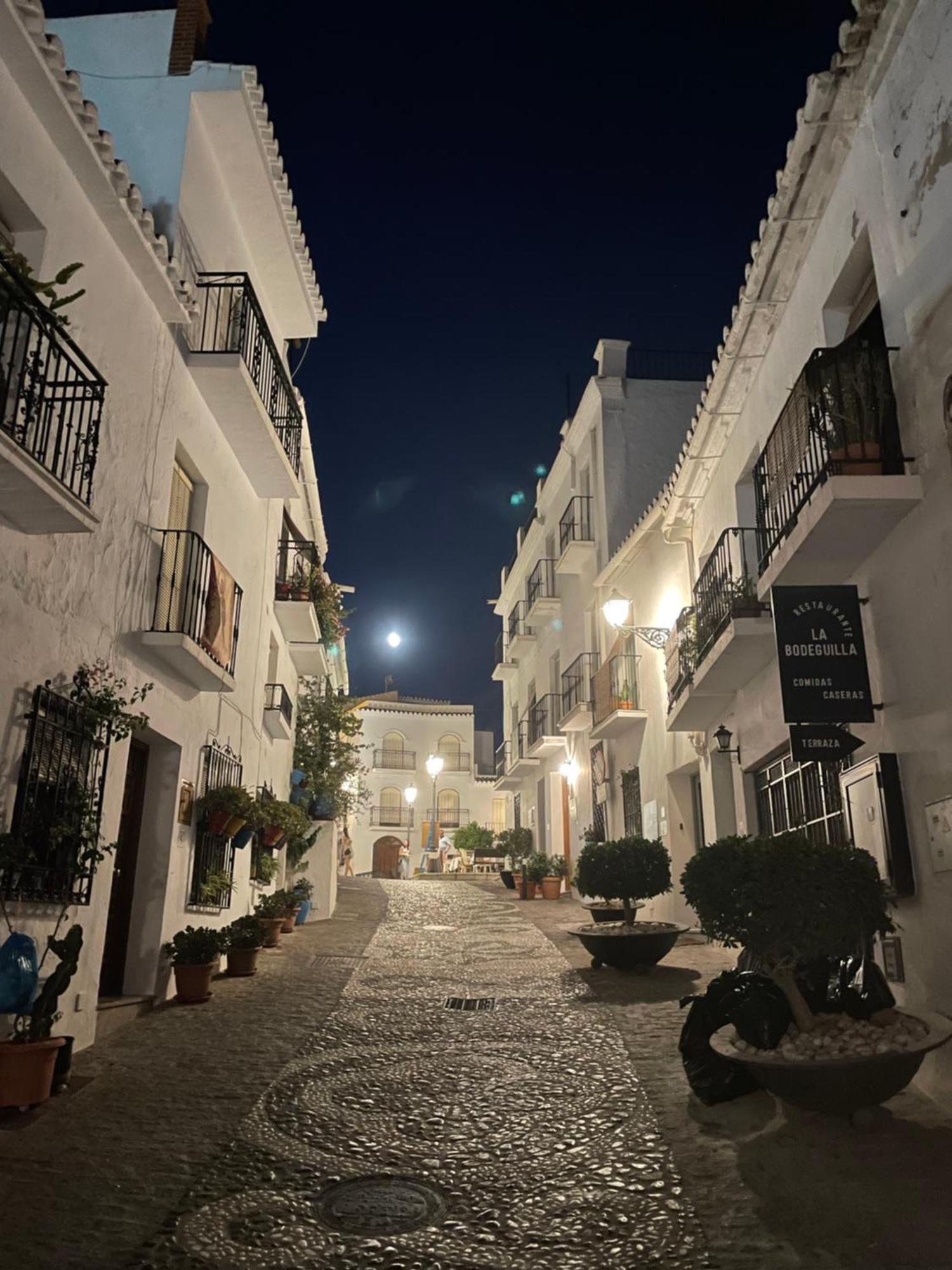 Los Nidos Apartments, Frigiliana Buitenkant foto